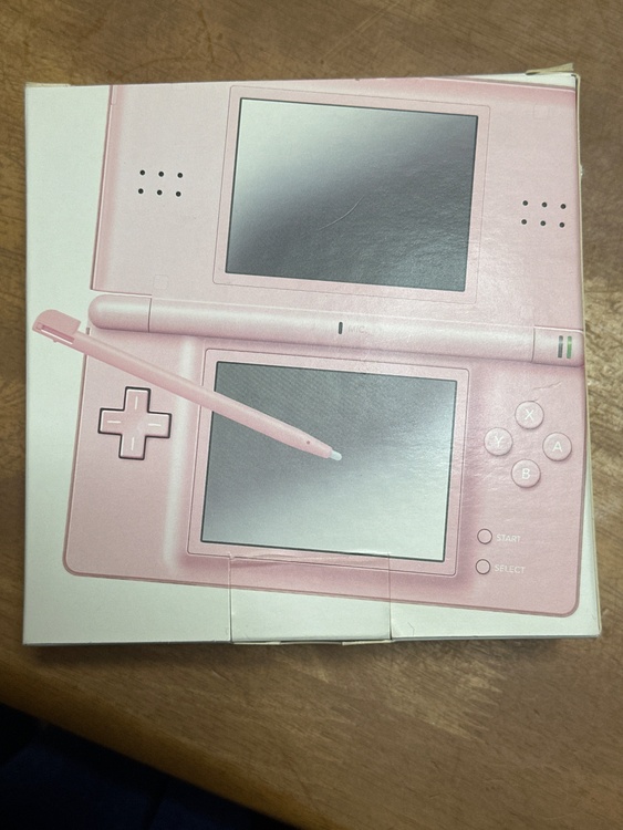 DS Lite（ゲーム機本体・ゲームソフト）の商品画像 - 査定依頼日：2026年10月1日 - 最高査定価格：13,100円