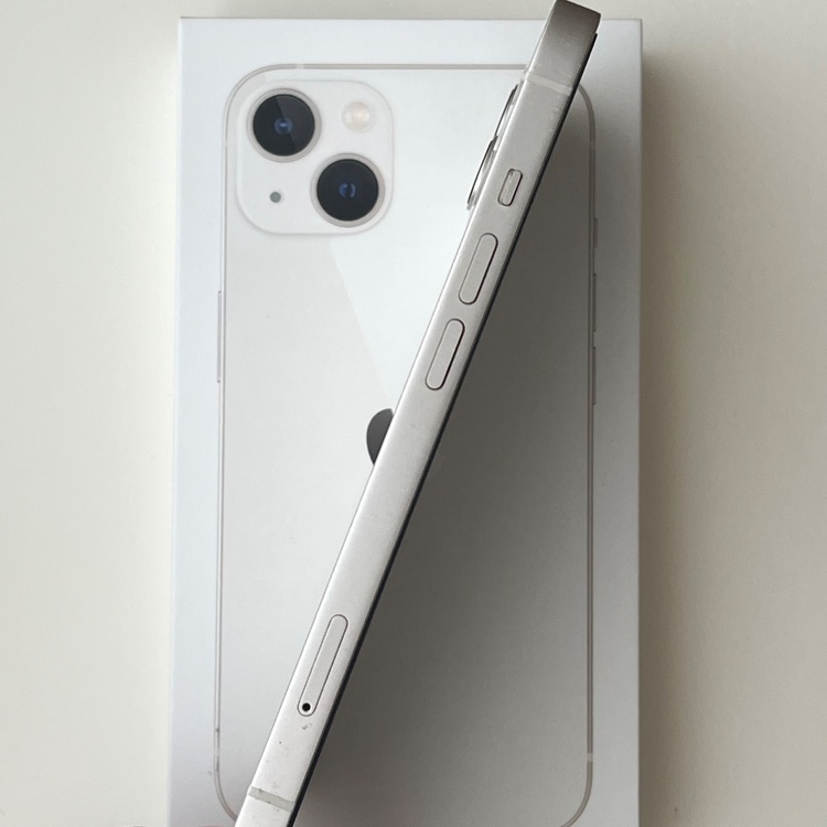iPhone iPhone 13 128GB SIMフリー（スマホ）の商品画像 - 査定依頼日：2026年8月3日 - 最高査定価格：35,000円
