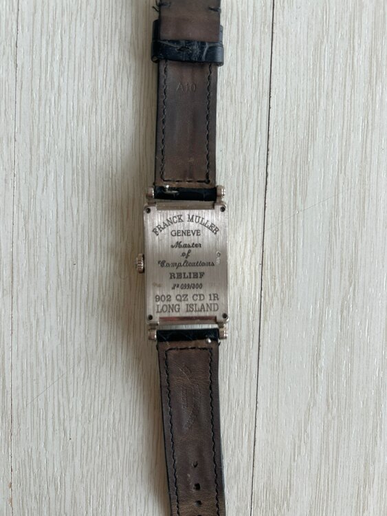 フランクミュラー ロングアイランド （高級時計）の商品画像 - 査定依頼日：2025年3月13日 - 最高査定価格：440,000円