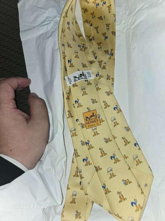 ネクタイ（ブランド財布・小物）の商品画像 - 査定依頼日：2025年4月6日