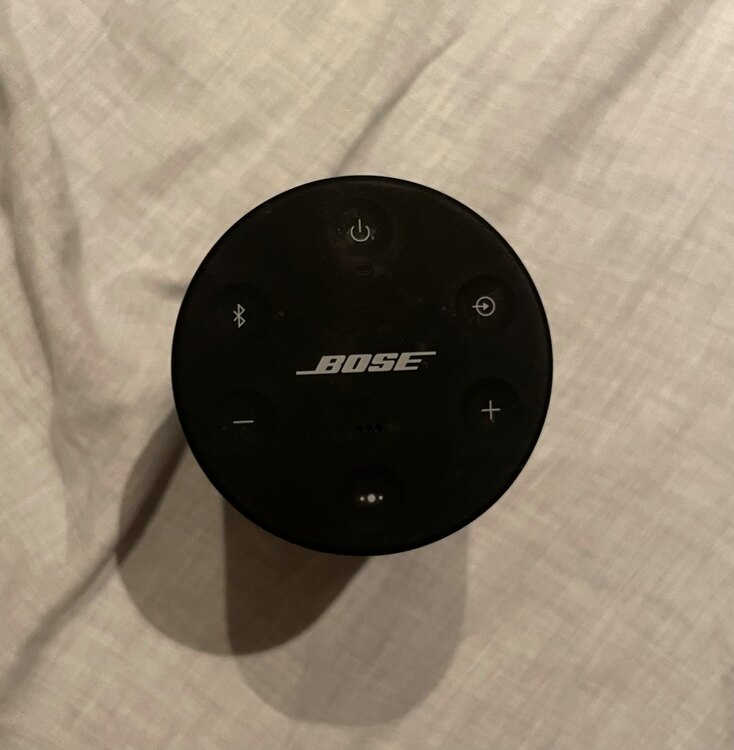 BOSE SoundLink Revolve II Triple Black（オーディオ・スピーカー）の商品画像 - 査定依頼日：2025年5月10日 - 最高査定価格：8,000円