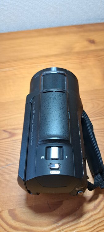 SONY 4K HANDYCAM FDR-AX45（カメラ）の商品画像 - 査定依頼日：2026年5月25日 - 最高査定価格：64,100円