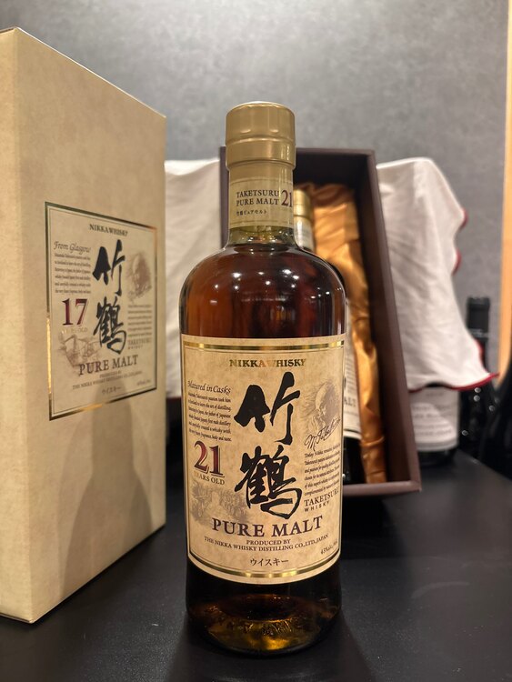 竹鶴17年（お酒）の商品画像 - 査定依頼日：2025年4月3日 - 最高査定価格：90,000円