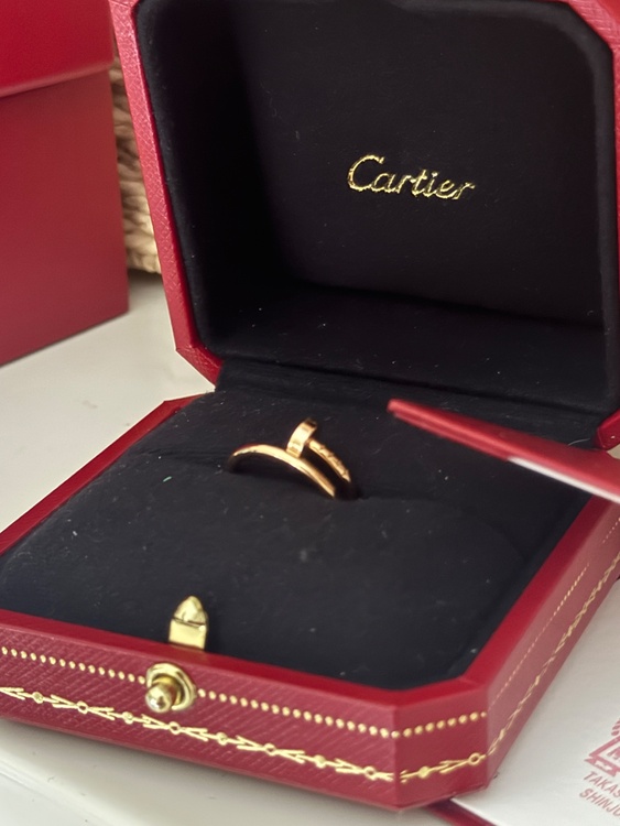 Cartier 品番:  B4225800 ピンクゴールド（金・貴金属）の商品画像 - 査定依頼日：2026年4月8日 - 最高査定価格：240,000円