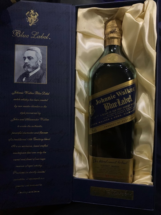 ウイスキー ジョニーウォーカー （お酒）の商品画像 - 査定依頼日：2026年2月10日 - 最高査定価格：12,000円