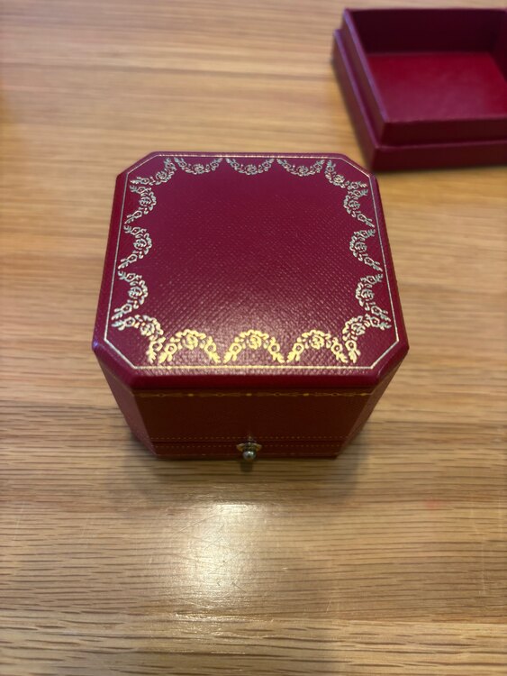 カルティエソリテール1895（宝石）の商品画像 - 査定依頼日：2025年1月7日 - 最高査定価格：63,000円