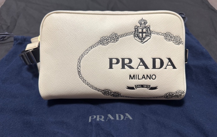 プラダ  （ブランドバッグ）の商品画像 - 査定依頼日：2025年11月12日 - 最高査定価格：80,000円