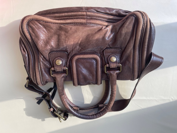 その他 クロエ （ブランドバッグ）の商品画像 - 査定依頼日：2025年9月16日 - 最高査定価格：15,000円