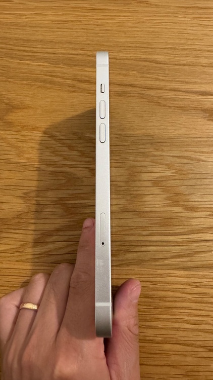 iphone14plus（スマホ）の商品画像 - 査定依頼日：2026年7月24日 - 最高査定価格：42,000円