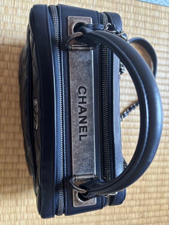 ショルダーバッグ（ブランドバッグ）の商品画像 - 査定依頼日：2025年4月12日 - 最高査定価格：350,000円