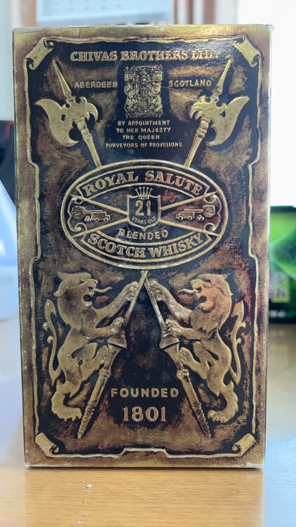 ウイスキー シーバスリーガル （お酒）の商品画像 - 査定依頼日：2025年1月23日 - 最高査定価格：1,500円