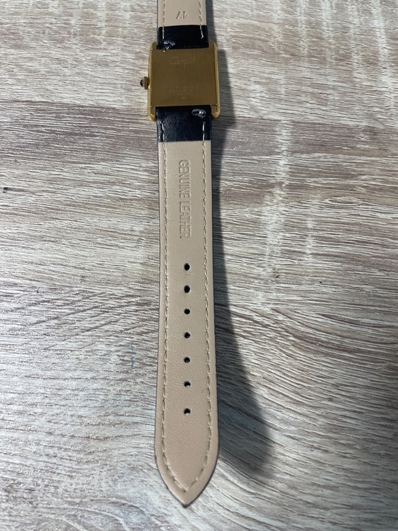 カルティエ タンク （高級時計）の商品画像 - 査定依頼日：2025年8月14日 - 最高査定価格：1,500,000円