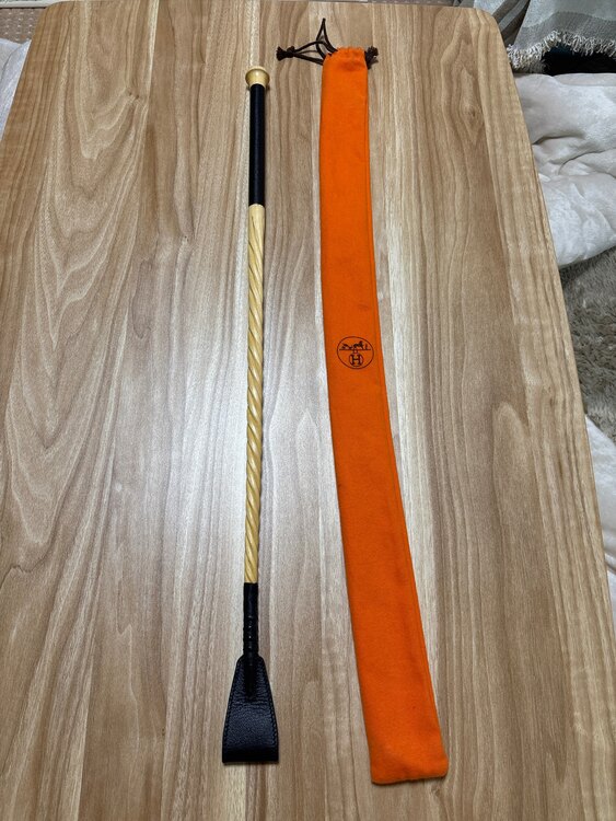 エルメス鞭（その他のスポーツ用品）の商品画像 - 査定依頼日：2025年1月17日 - 最高査定価格：11,700円