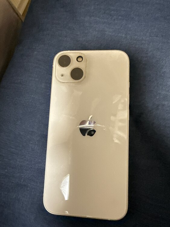 iPhone13（スマホ）の商品画像 - 査定依頼日：2025年4月12日 - 最高査定価格：33,000円