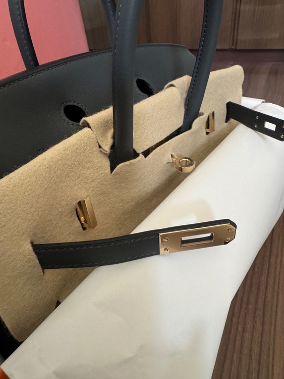 エルメス バーキン （ブランドバッグ）の商品画像 - 査定依頼日：2025年11月26日 - 最高査定価格：2,550,000円