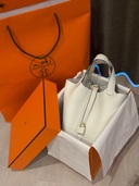 ピコタン　PM ニューホワイト（ブランドバッグ）の商品画像 - 査定依頼日：2025年9月30日 - 最高査定価格：540,000円