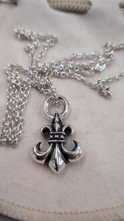 クロムハーツフレアネックレス（金・貴金属）の商品画像 - 査定依頼日：2025年12月2日 - 最高査定価格：100,000円