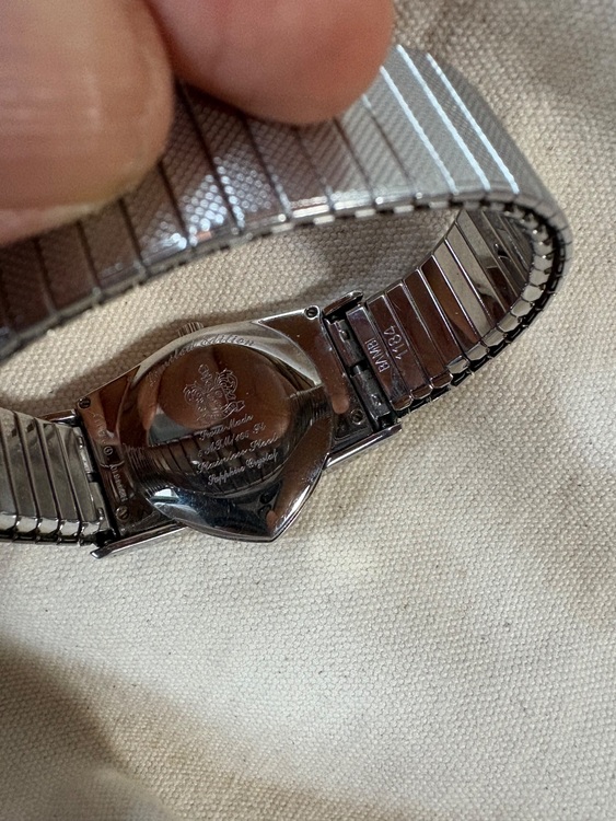 その他 その他 ハミルトン　ハミルトン　ベンチュラ　75周年　エルビスもでり（高級時計）の商品画像 - 査定依頼日：2025年9月5日 - 最高査定価格：52,000円