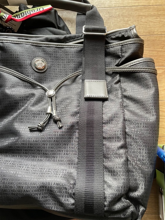 オロビアンコ（ブランドバッグ）の商品画像 - 査定依頼日：2025年6月16日 - 最高査定価格：6,000円