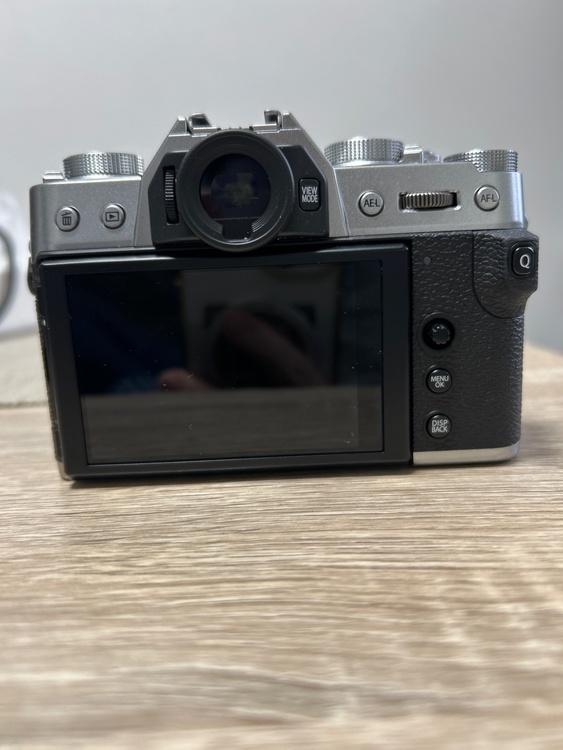 X-T30 Ⅱ（カメラ）の商品画像 - 査定依頼日：2026年2月7日 - 最高査定価格：90,000円