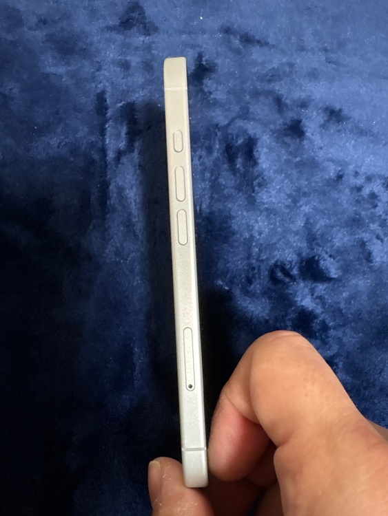 iPhone 16 128GB Softbank（スマホ）の商品画像 - 査定依頼日：2026年1月22日 - 最高査定価格：79,000円