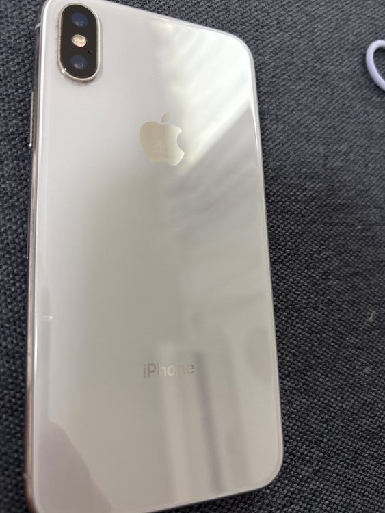 iPhone X （スマホ）の商品画像 - 査定依頼日：2026年5月18日 - 最高査定価格：6,000円