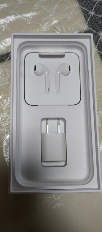 iPhone　XR（スマホ）の商品画像 - 査定依頼日：2025年7月5日 - 最高査定価格：14,000円