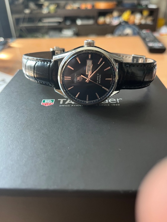 タグホイヤー カレラ War201e（高級時計）の商品画像 - 査定依頼日：2025年10月24日 - 最高査定価格：180,000円