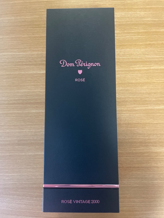 シャンパン ドン・ペリニヨン （お酒）の商品画像 - 査定依頼日：2025年12月9日 - 最高査定価格：30,000円