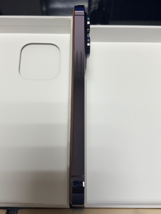 iPhone 14 Pro 256GB SIMフリー（スマホ）の商品画像 - 査定依頼日：2026年3月19日 - 最高査定価格：65,000円