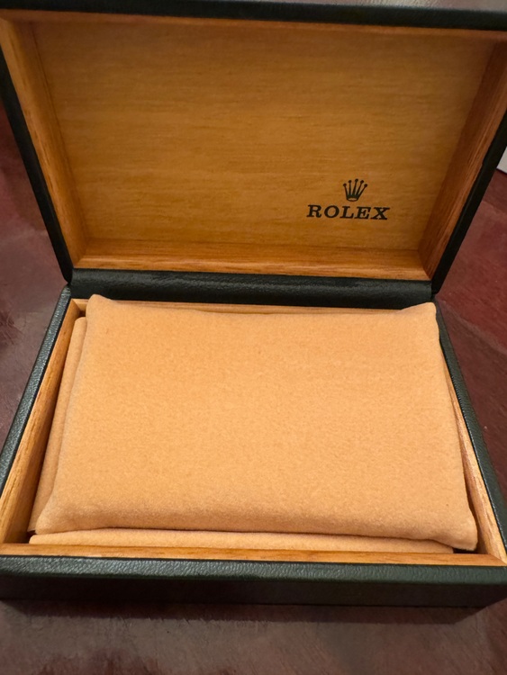 ロレックス エクスプローラー 16570（高級時計）の商品画像 - 査定依頼日：2025年6月12日 - 最高査定価格：1,020,000円