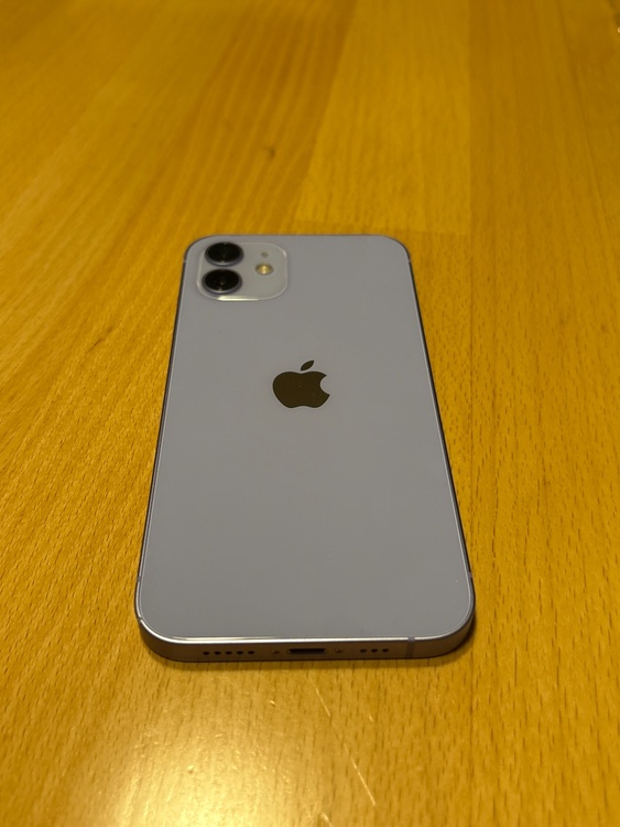 iPhone 12 64GB docomo（スマホ）の商品画像 - 査定依頼日：2026年5月9日 - 最高査定価格：24,000円