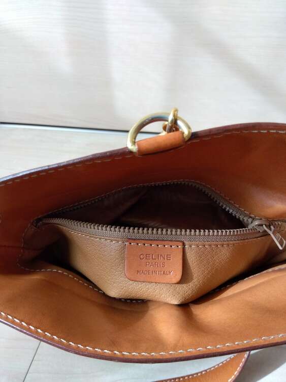 セリーヌ  （ブランドバッグ）の商品画像 - 査定依頼日：2025年5月3日 - 最高査定価格：31,000円