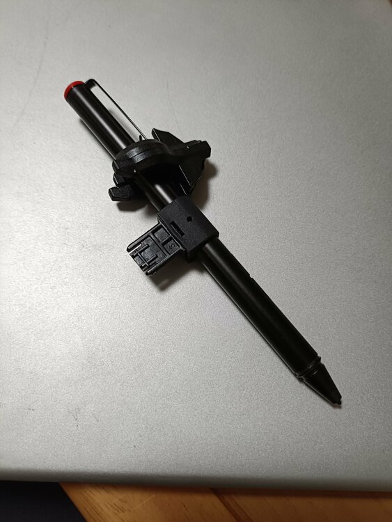 Lenovo Yoga720-12IKB（PC・タブレット）の商品画像 - 査定依頼日：2025年12月29日 - 最高査定価格：3,000円