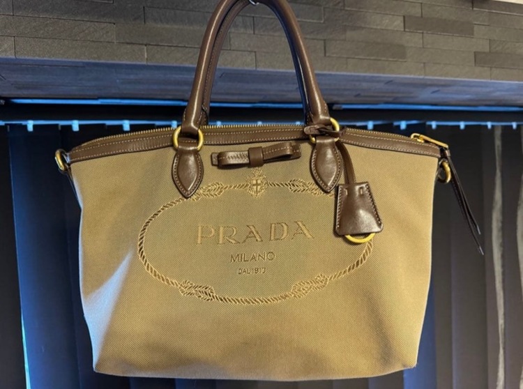 わかりません（ブランドバッグ）の商品画像 - 査定依頼日：2025年12月21日 - 最高査定価格：80,000円