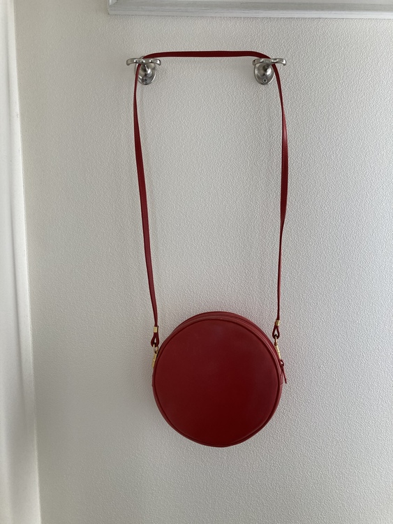 オールドグッチ　ラウンドショルダーバッグ（ブランドバッグ）の商品画像 - 査定依頼日：2021年6月11日 - 最高査定価格：20,000円