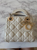 Lady Dior ミニ（ブランドバッグ）の商品画像 - 査定依頼日：2026年10月19日 - 最高査定価格：130,000円
