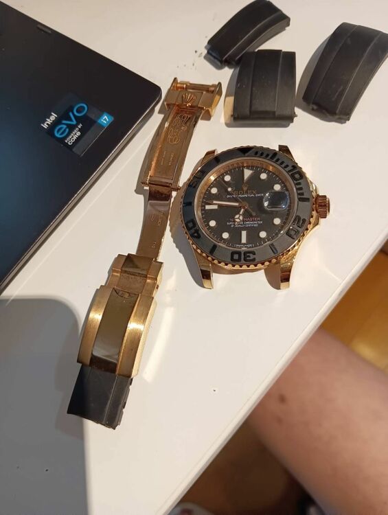 ロレックス ヨットマスター 116655（高級時計）の商品画像 - 査定依頼日：2025年7月21日 - 最高査定価格：3,200,000円