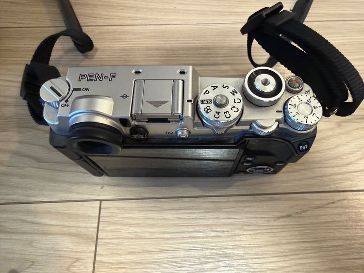 PEN-F（カメラ）の商品画像 - 査定依頼日：2025年11月29日 - 最高査定価格：90,000円
