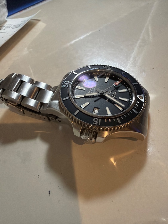 ブライトリング スーパーオーシャン （高級時計）の商品画像 - 査定依頼日：2026年4月10日 - 最高査定価格：380,000円