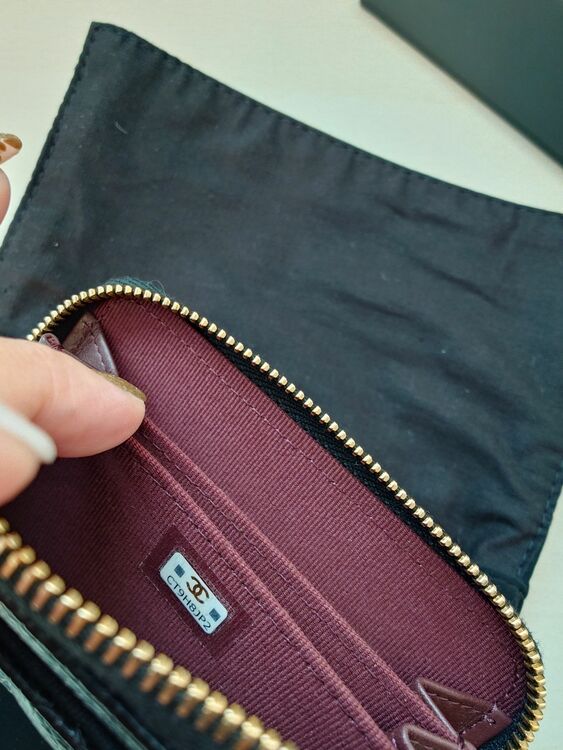 クラシック ジップ コインパース   グレインド カーフスキン  ブラック（ブランド財布・小物）の商品画像 - 査定依頼日：2025年10月15日 - 最高査定価格：80,000円