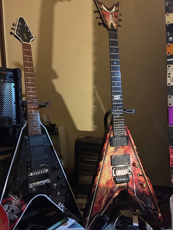 DEAN Dime Razorback V（ピアノ・楽器・PA機材）の商品画像 - 査定依頼日：2026年8月6日 - 最高査定価格：45,000円