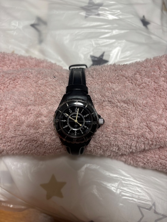 シャネル H0680 J12 腕時計 （高級時計）の商品画像 - 査定依頼日：2025年7月21日 - 最高査定価格：130,000円