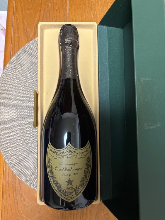 ドンペリ1992（お酒）の商品画像 - 査定依頼日：2025年10月30日 - 最高査定価格：30,000円