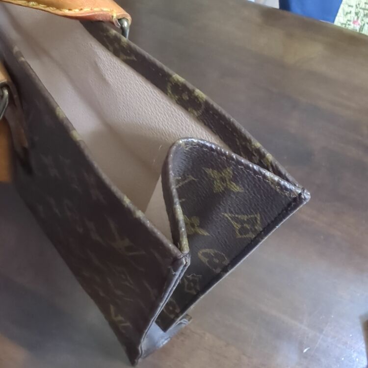 ルイヴィトン モノグラム （ブランドバッグ）の商品画像 - 査定依頼日：2025年10月31日 - 最高査定価格：60,000円