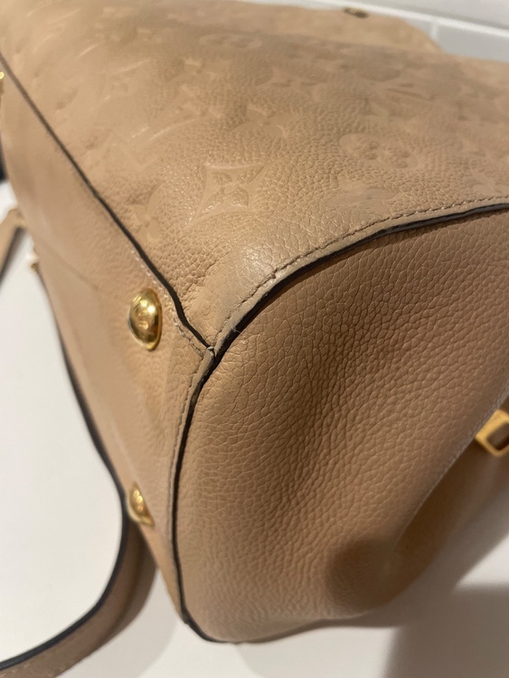 モンテーニュ（ブランドバッグ）の商品画像 - 査定依頼日：2026年1月22日 - 最高査定価格：145,000円