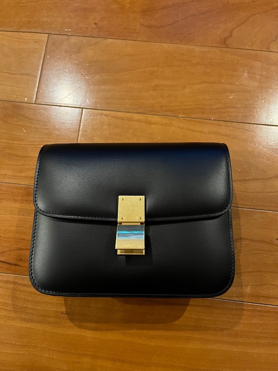 セリーヌ  （ブランドバッグ）の商品画像 - 査定依頼日：2025年12月27日 - 最高査定価格：145,000円