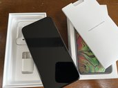 iPhone xs max （スマホ）の商品画像 - 査定依頼日：2022年8月21日 - 最高査定価格：35,100円