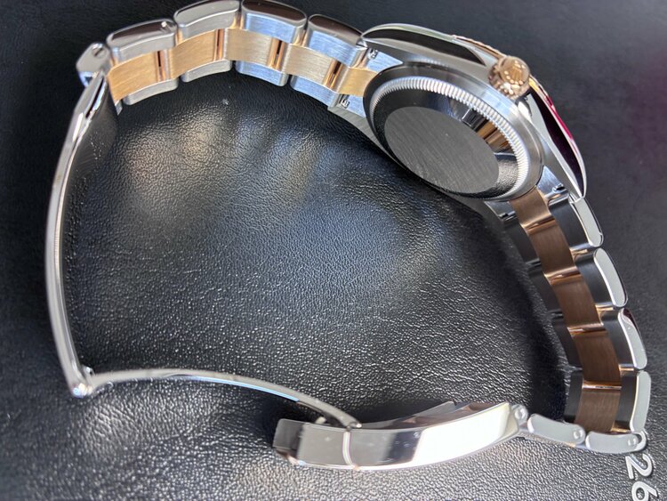 デイトジャスト18KYGロレゾール　フルーテッドモチーフ　オイスターブレス（高級時計）の商品画像 - 査定依頼日：2026年2月27日 - 最高査定価格：2,070,000円