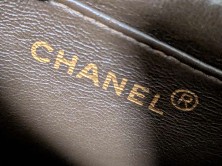 キャビアスキン ショルダーバッグ ブラウン（ブランドバッグ）の商品画像 - 査定依頼日：2025年5月24日 - 最高査定価格：650,000円